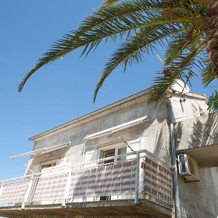 Apartments Mira Splitska Εξωτερικό φωτογραφία