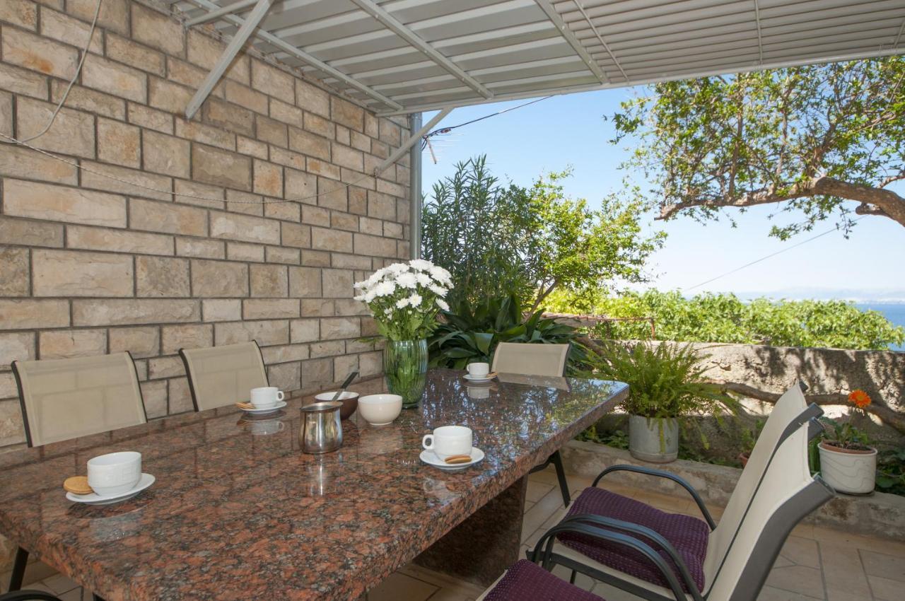 Apartments Mira Splitska Εξωτερικό φωτογραφία