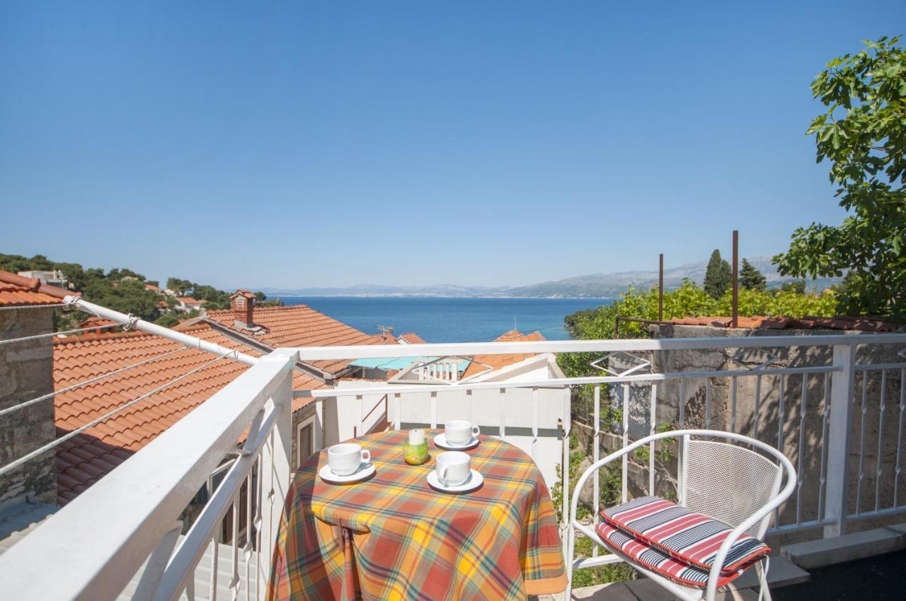 Apartments Mira Splitska Εξωτερικό φωτογραφία
